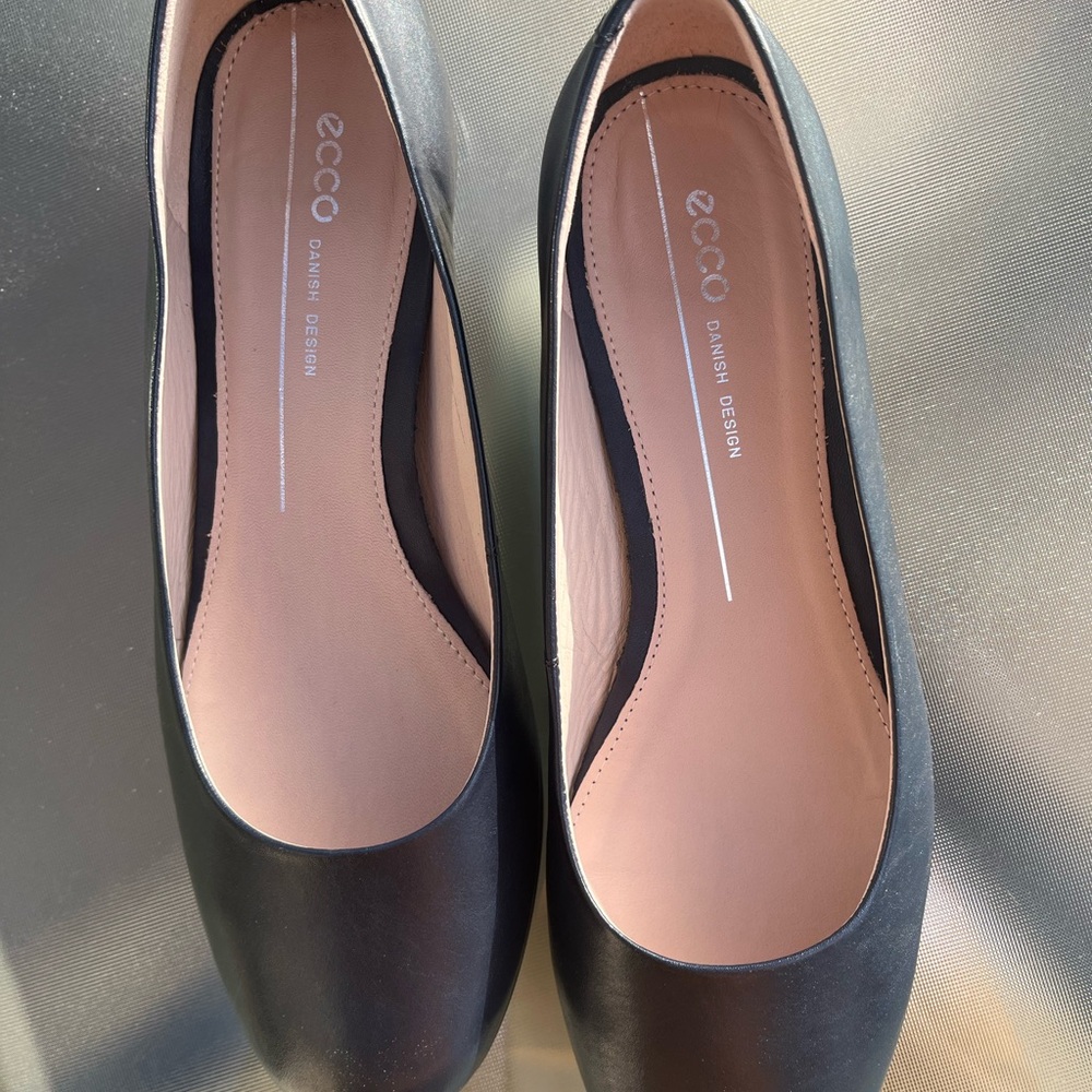 Ecco dark navy leather Loafers Timeless Elegance